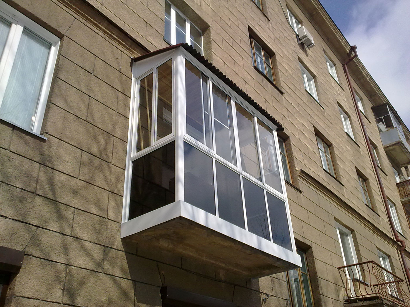 Остекление балкона в мценске